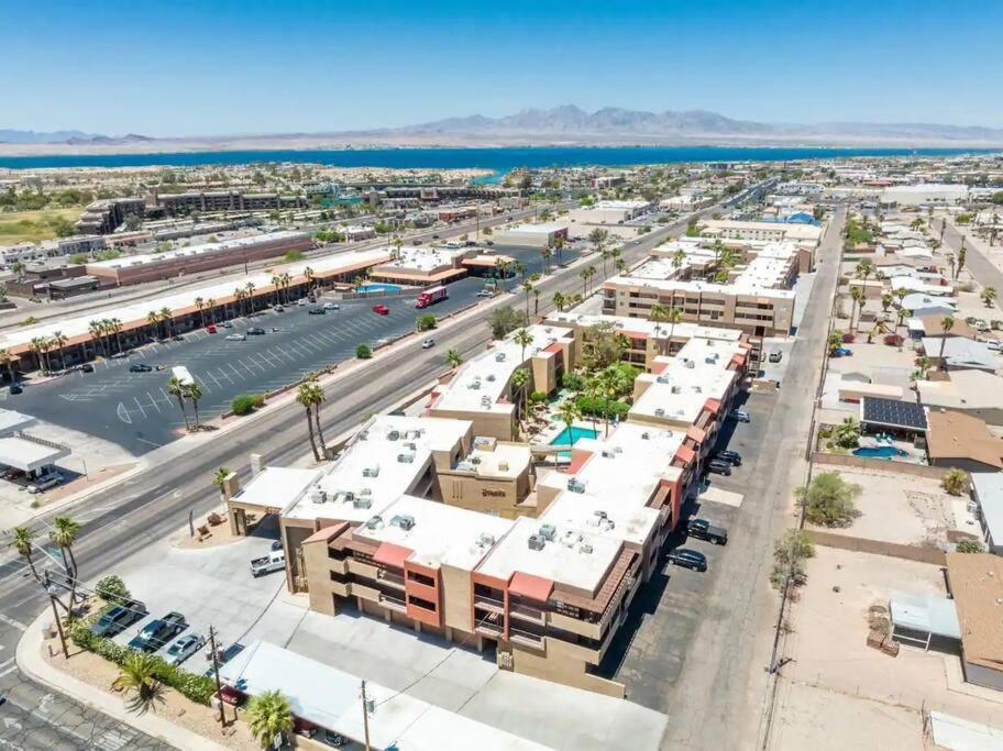Pool King Lake Suite-Walk To Dt & Lake! Lake Havasu City Εξωτερικό φωτογραφία