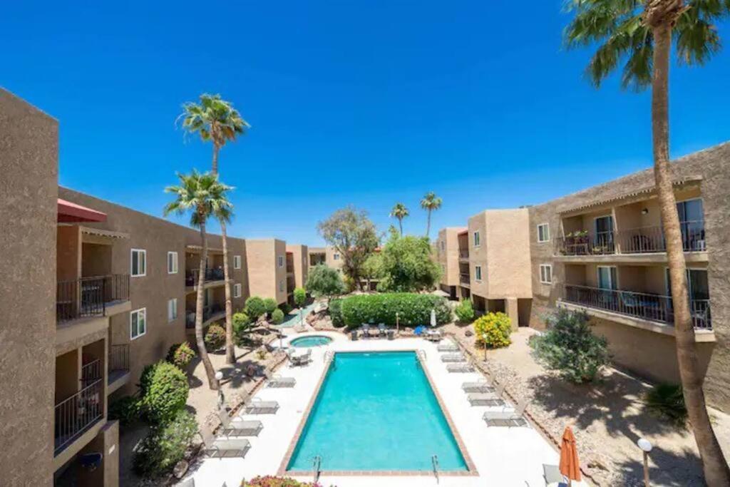 Pool King Lake Suite-Walk To Dt & Lake! Lake Havasu City Εξωτερικό φωτογραφία