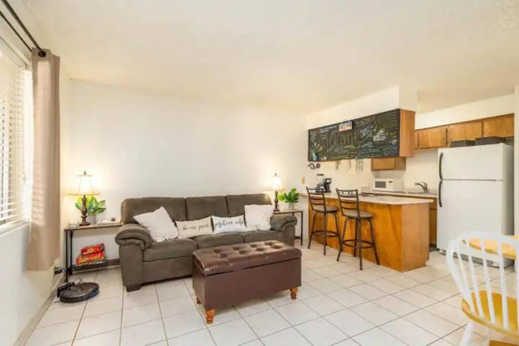 Pool King Lake Suite-Walk To Dt & Lake! Lake Havasu City Εξωτερικό φωτογραφία